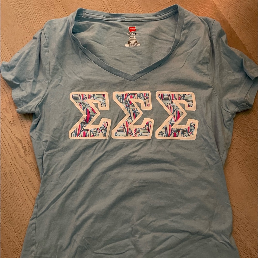 Tri Sigma letter shirt v-neck